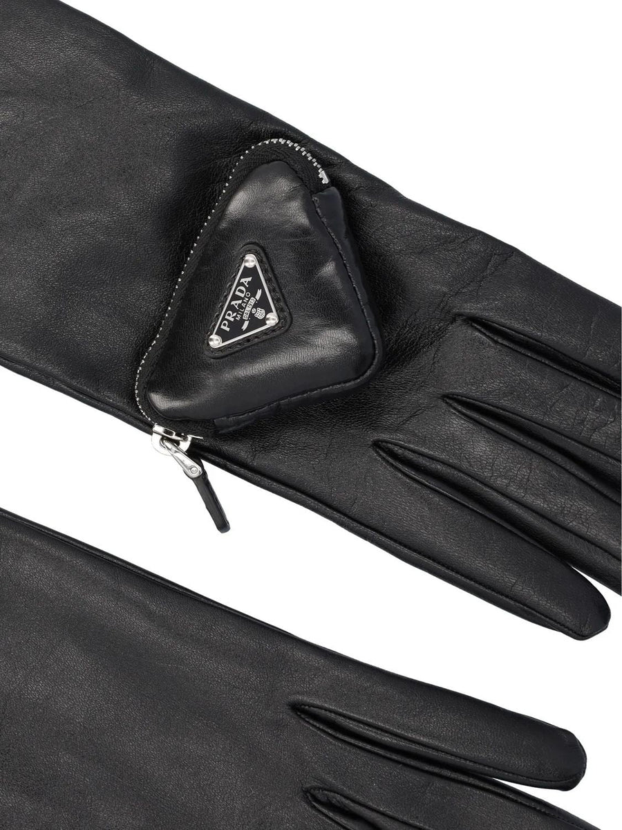 PRADA Elegant Leather Gloves for Women