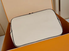 new-luxury-designer-bags-nm5037