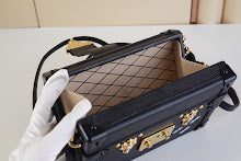 new-luxury-designer-bags-nm4973