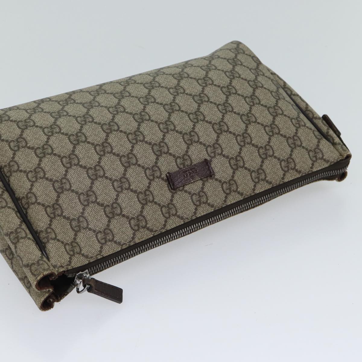 GUCCI GG Supreme Clutch Bag