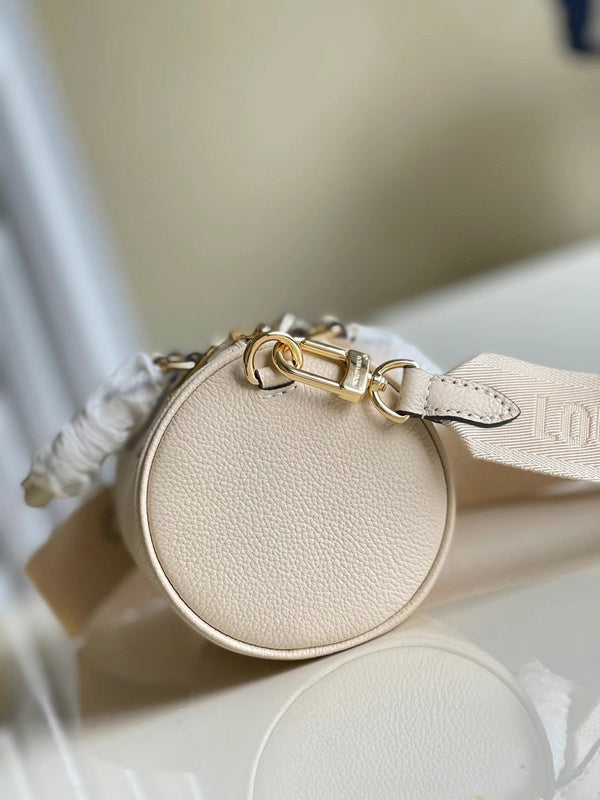 LOV2 Bags - Luxurious Bags  950