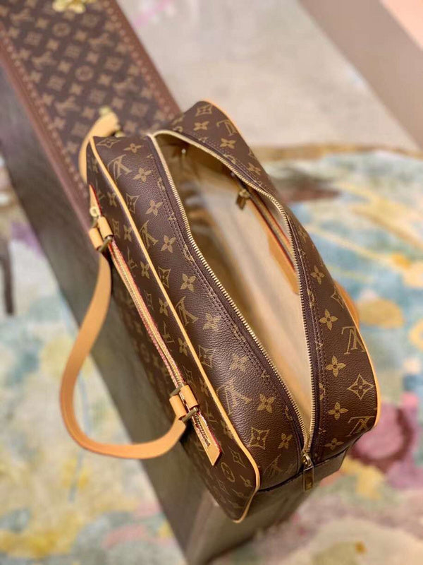 I W Fashion Lu-Vi bags - 17420