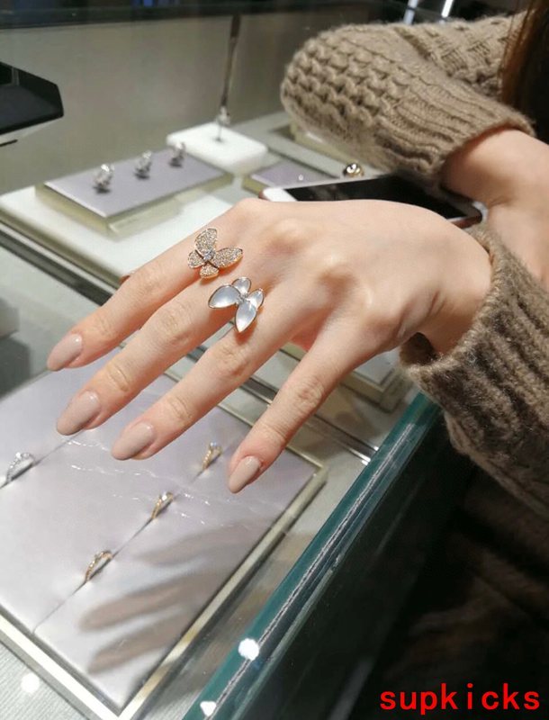 Van Cleef & Arples Jewelry