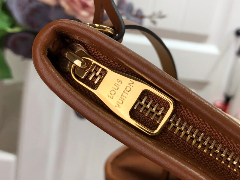I W Fashion Lu-Vi Bags - 16730