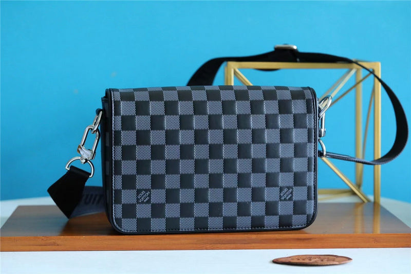 I W Fashion Lu-Vi bags - 10273