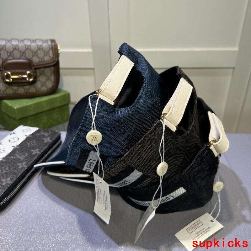 Louis Vuitton Luxury Cap