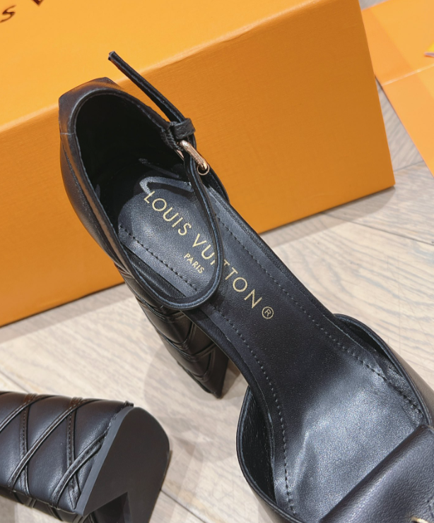 Chloe’s Picks - LOV Women Shoes - 015