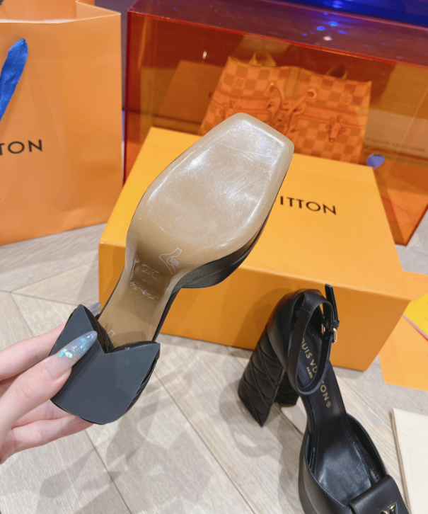 Chloe’s Picks - LOV Women Shoes - 015
