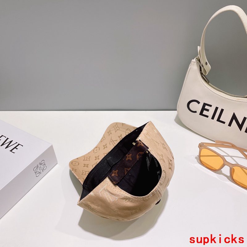 Louis Vuitton Luxury Cap