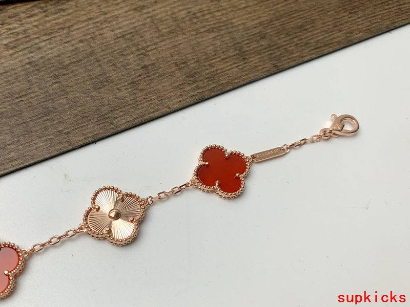 Van Cleef & Arples Jewelry
