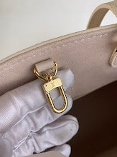 new-luxury-designer-bags-nm4738