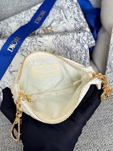 new-luxury-designer-bags-nm7530