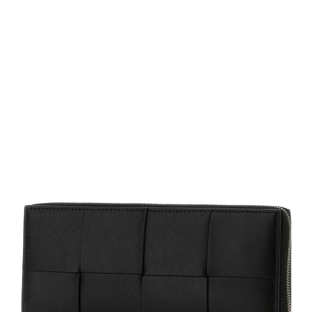 Bottega Veneta Men Black Leather Intrecciato Wallet