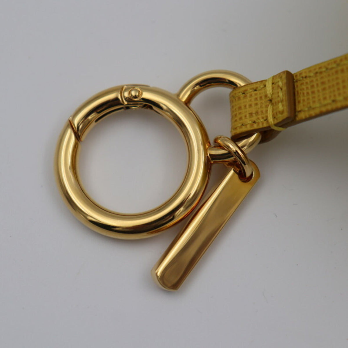 Top Quality Fendi Other Accessories Fox Fur Yellow Gold Hardware Pompom Bag Charm Key Ring