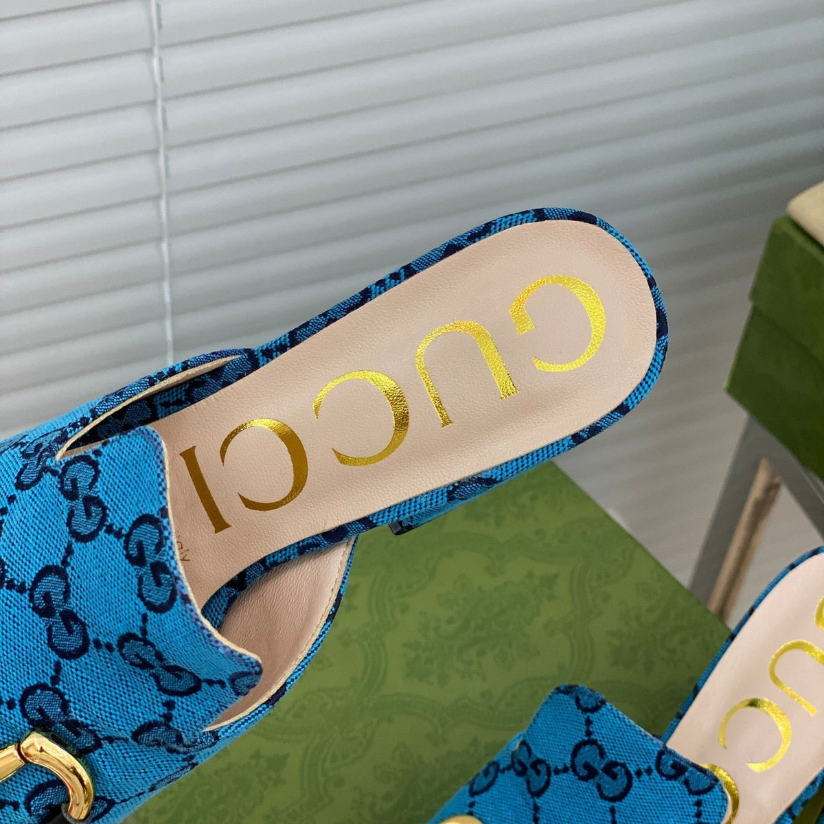 SE503  Size 5-10 Heels:7.5cm Material: Cowhide Lining: Sheep skin Sole: Italian leather