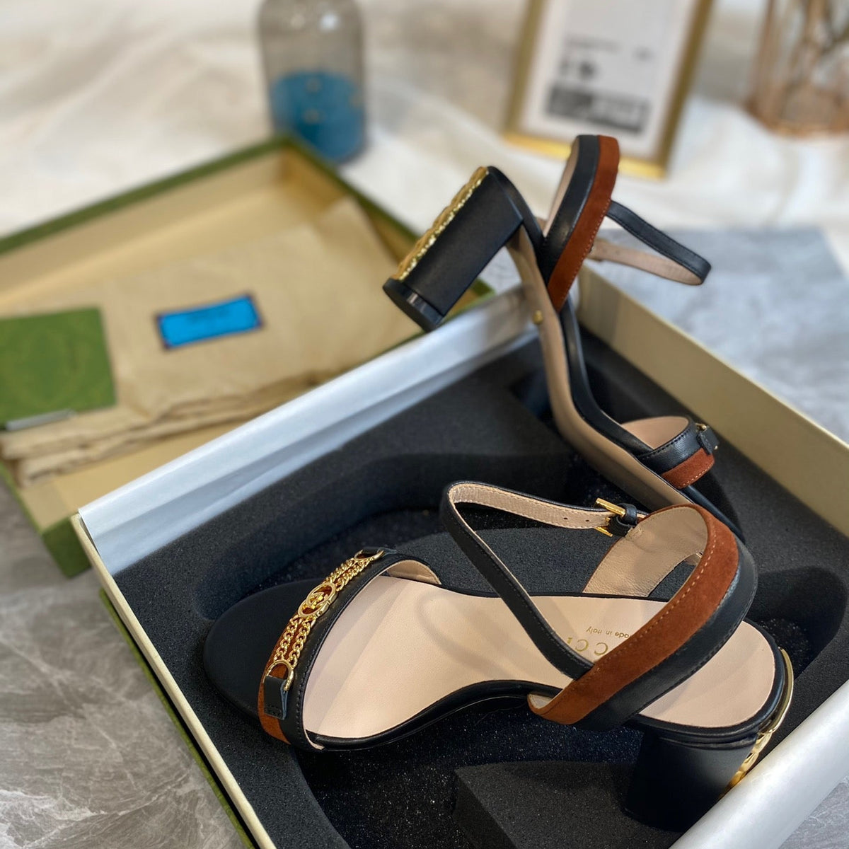 SE552 Size 4-9 Heels:7.5cm Material: Cowhide Lining: Sheep skin Sole: Italian leather