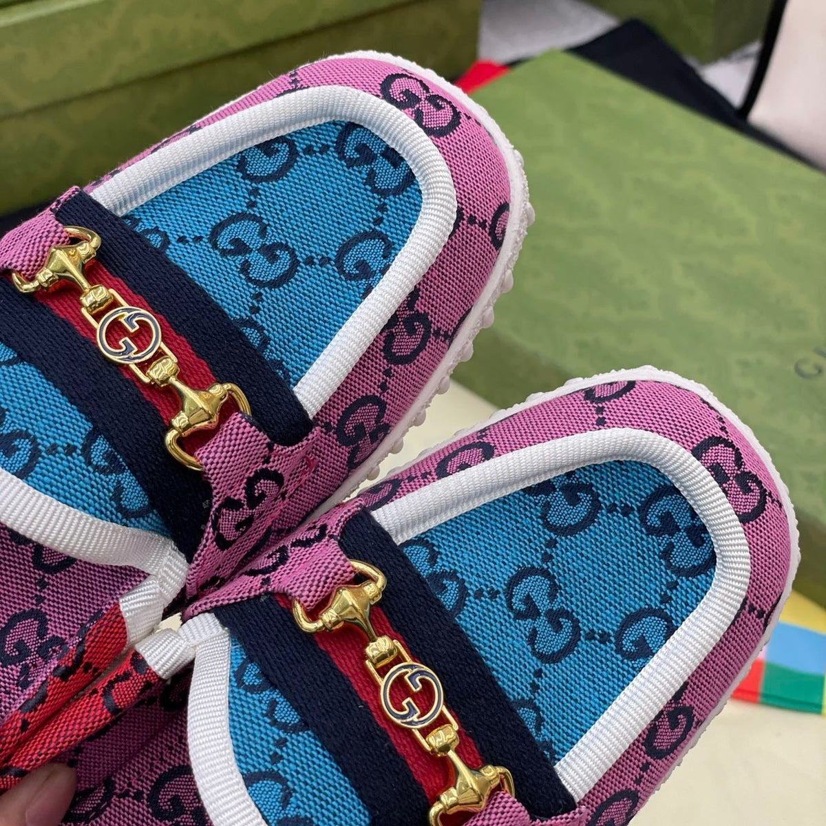 SE564   Size 4-9