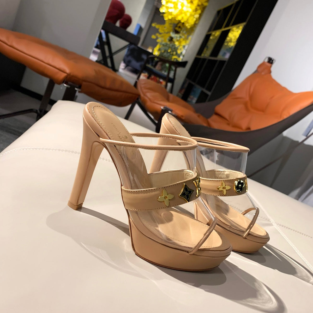 SE571 Size 4-11   Heels:10cm Material: Cowhide  Lining: Sheep skin Sole: Italian leather