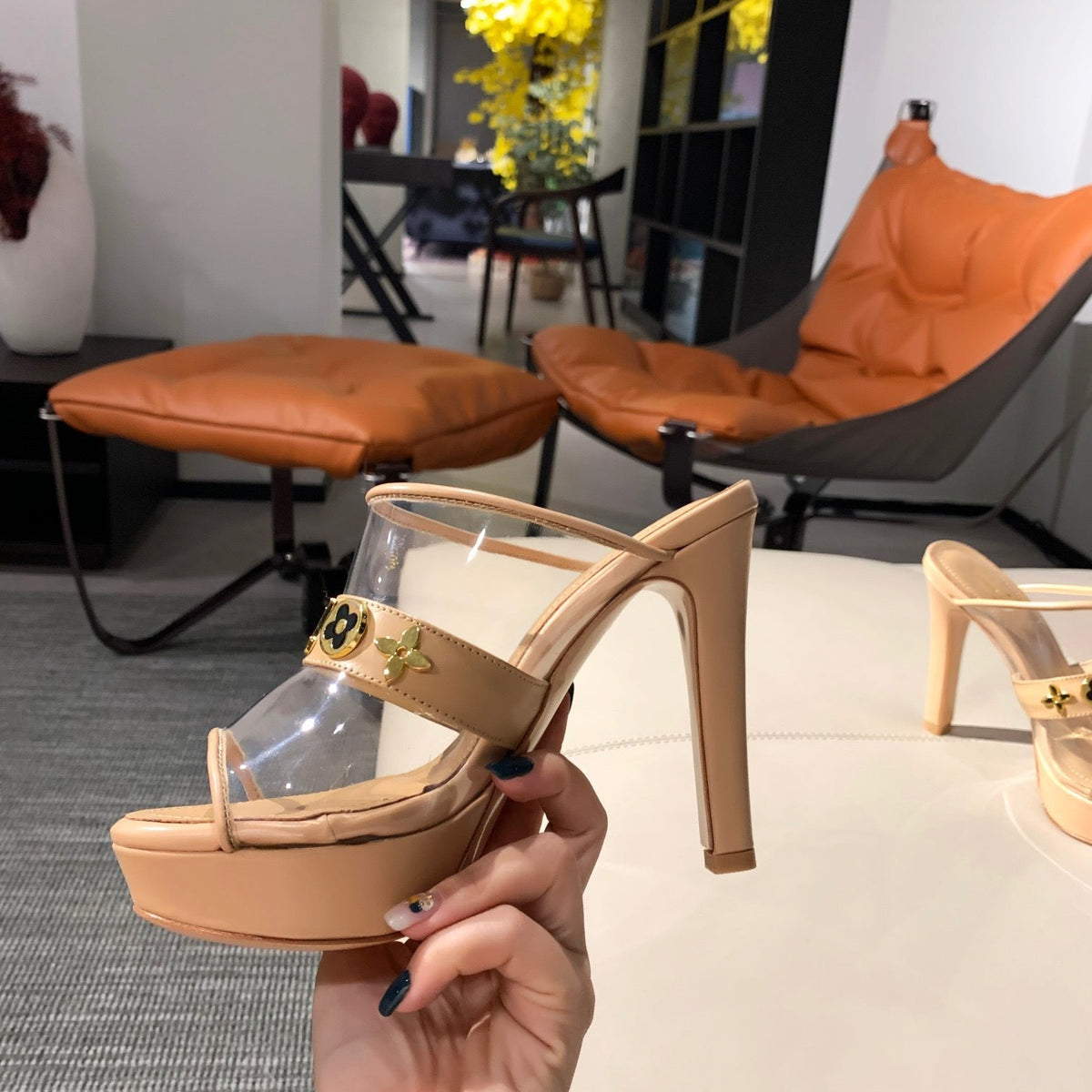 SE571 Size 4-11   Heels:10cm Material: Cowhide  Lining: Sheep skin Sole: Italian leather