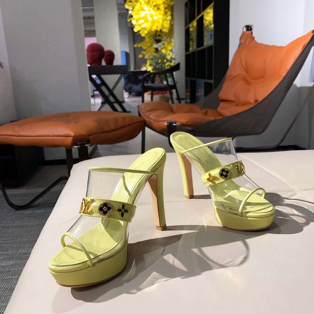 SE572 Size 4-11   Heels:10cm Material: Cowhide  Lining: Sheep skin Sole: Italian leather