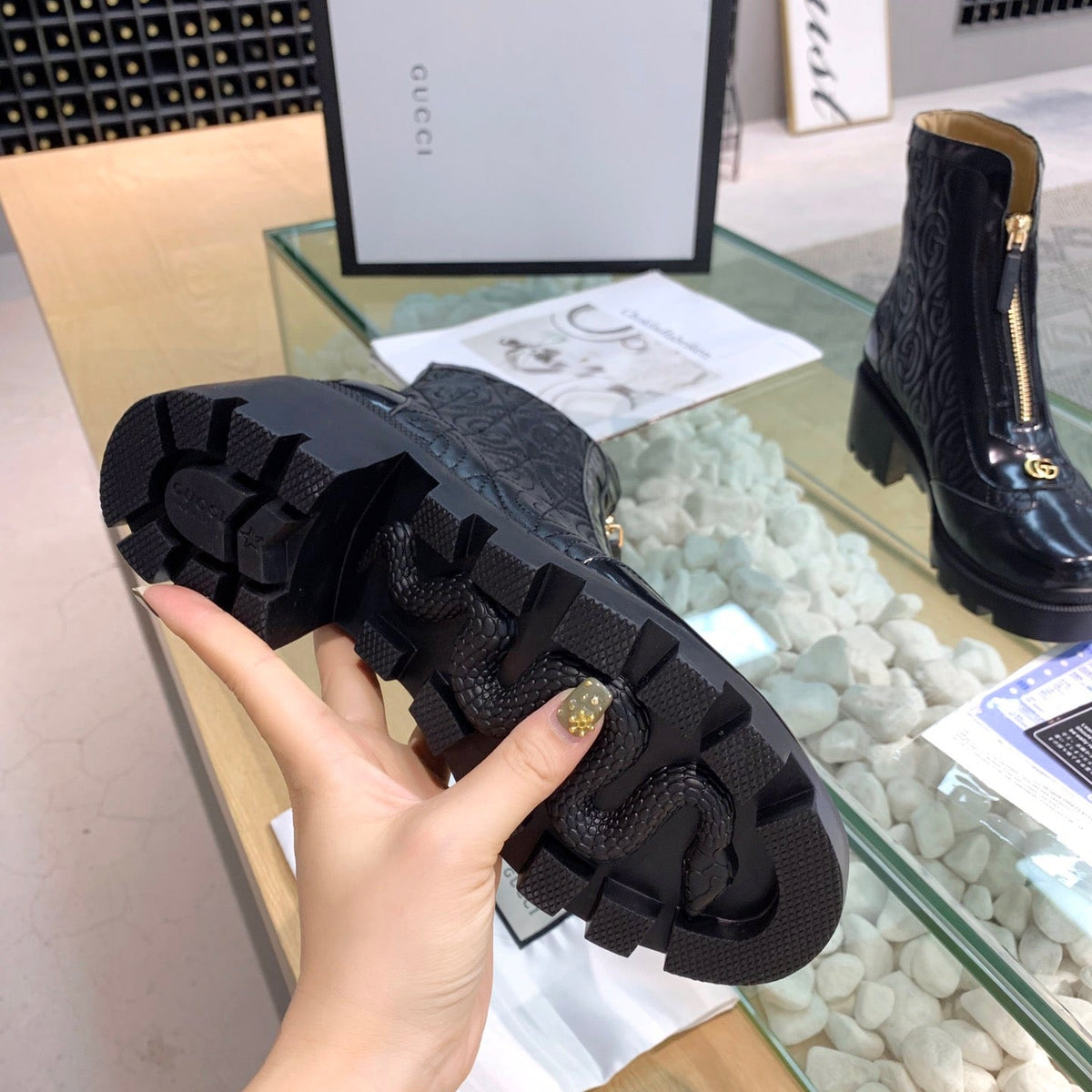 SE623 Size 4-11  Heels:6cm Material: Cowhide  Lining: Cowhide Sole: Rubber