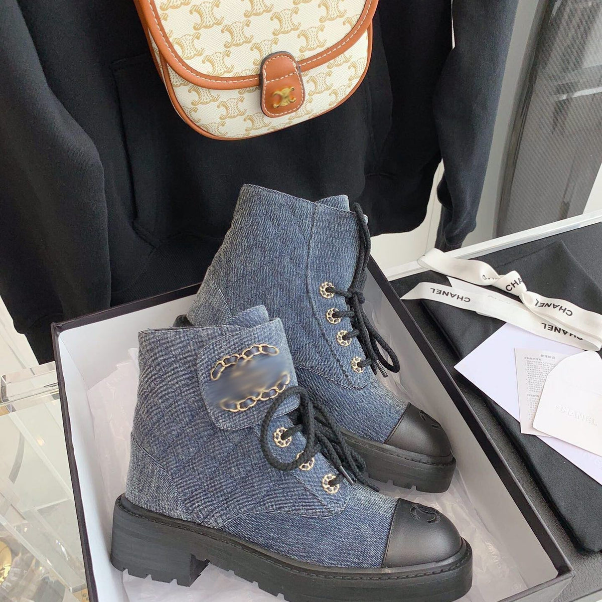 SE626 Size 5-9  Material: Cowhide  Lining: Sheep skin Sole: Rubber
