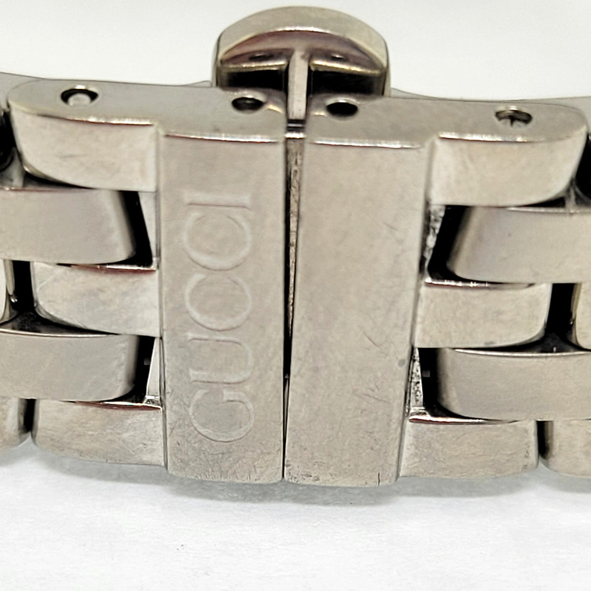 S/S Ladies Gucci watch with M.O.P and Diamond Dial