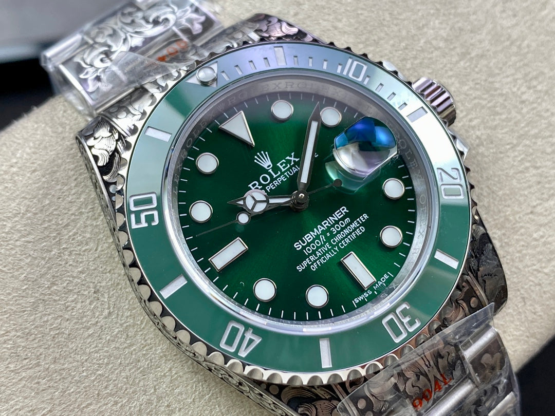 Rolex classic Submariner and hand-carved gold craftsmanship