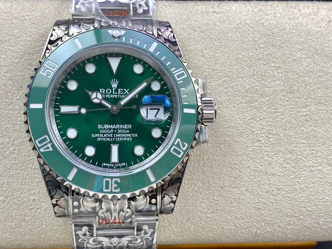 Rolex classic Submariner and hand-carved gold craftsmanship