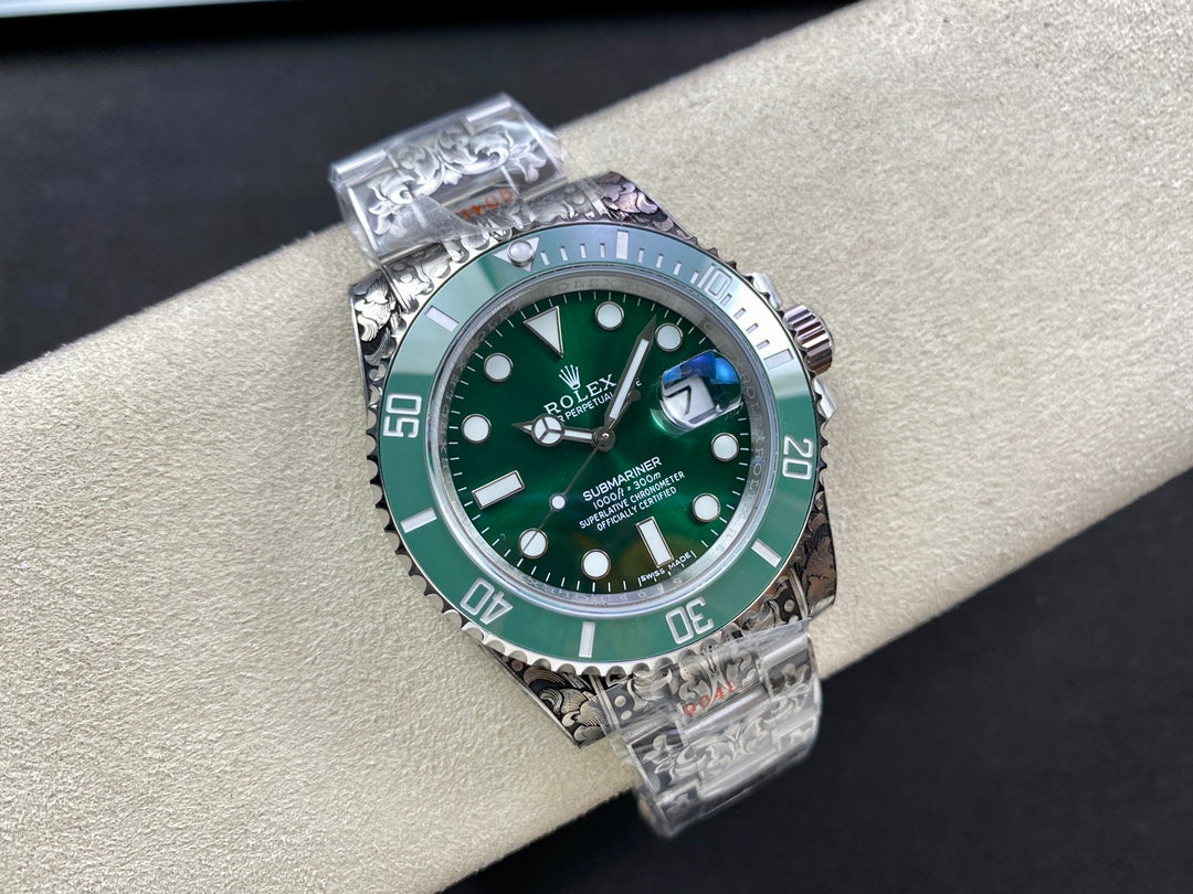 Rolex classic Submariner and hand-carved gold craftsmanship