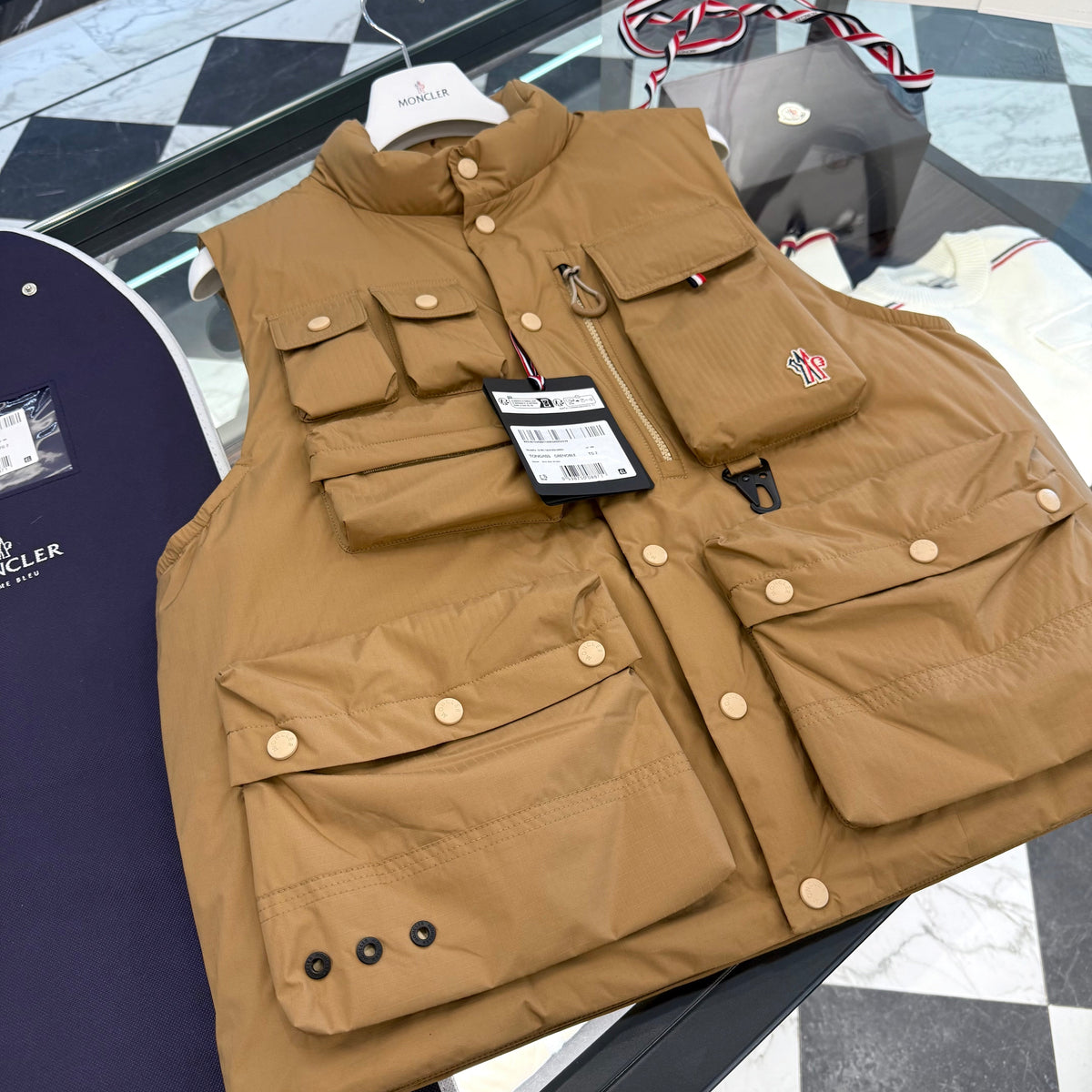 MONC TONGASS VEST