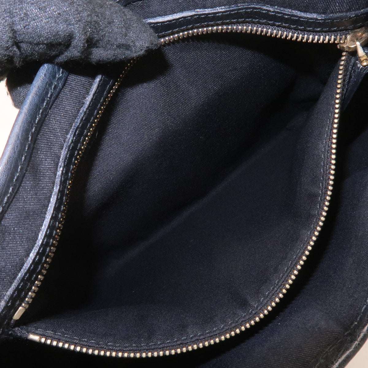 GUCCI Sherry GG Canvas Leather Shoulder Bag Black 130779