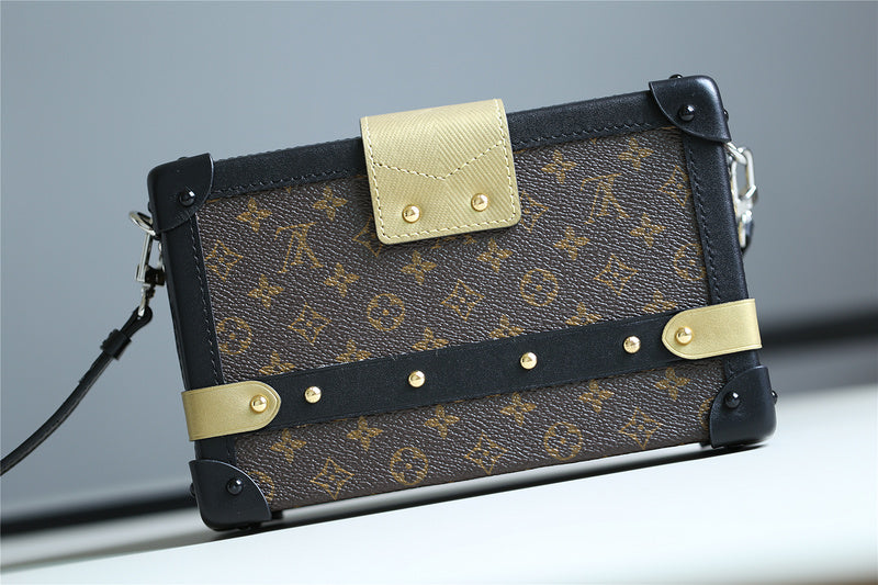 I W Fashion Lu-Vi bags - 8230