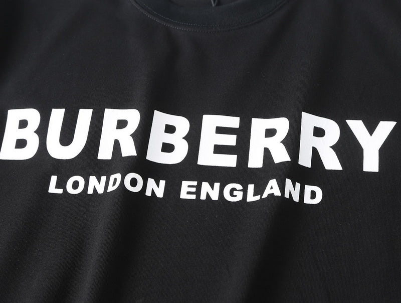 Burberry T-Shirts - 320