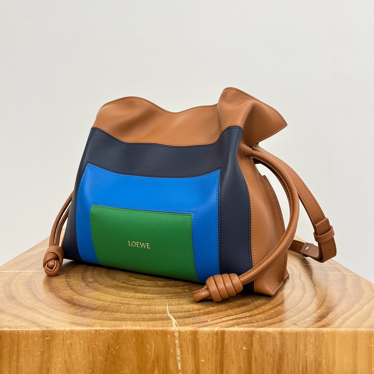 LOEW FLAMENCO MEDIUM POUCH
