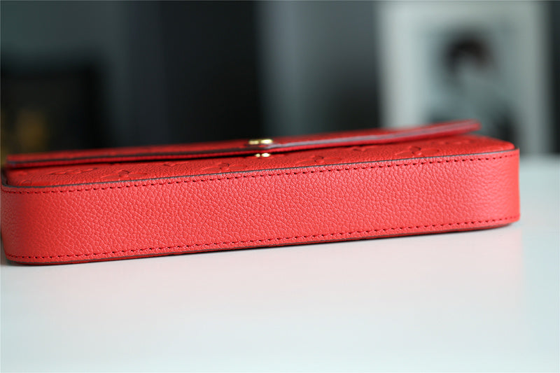 I W Fashion Lu-Vi bags - 9008