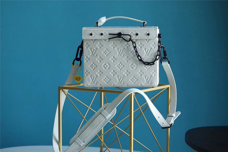 I W Fashion Lu-Vi bags - 10110