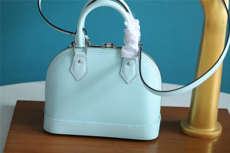 I W Fashion Lu-Vi bags - 8298
