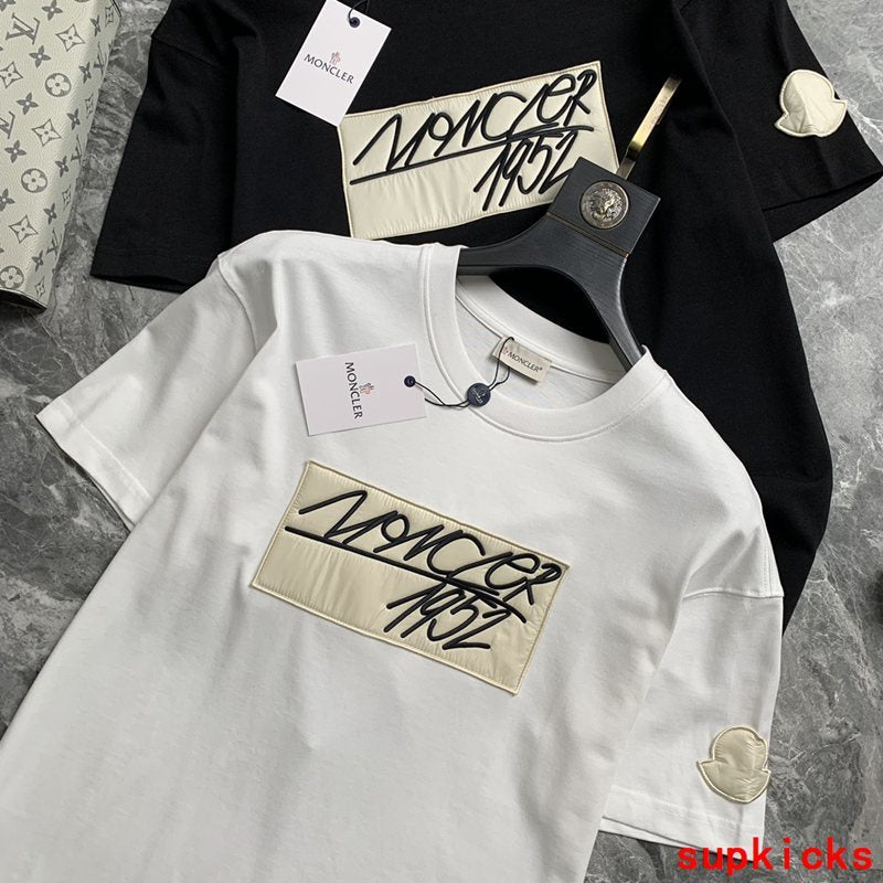 Moncler Luxury Cloth