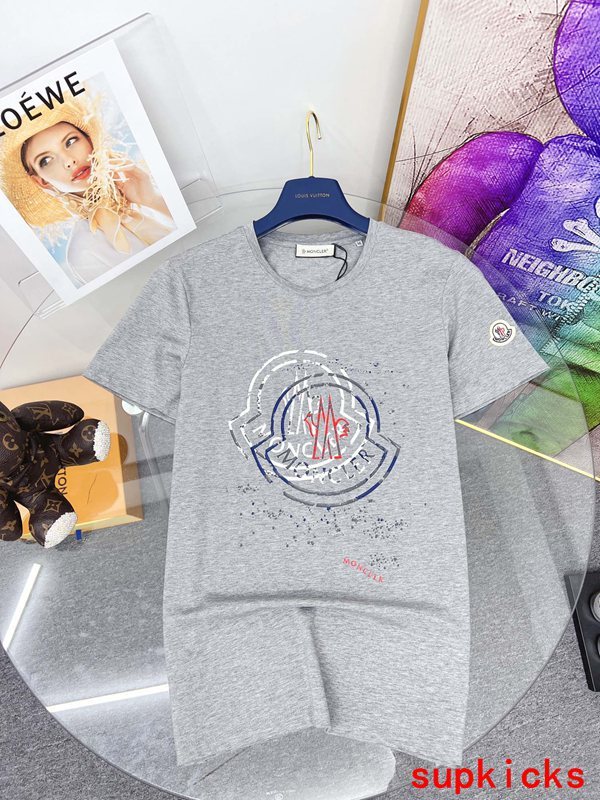 Moncler Luxury Cloth
