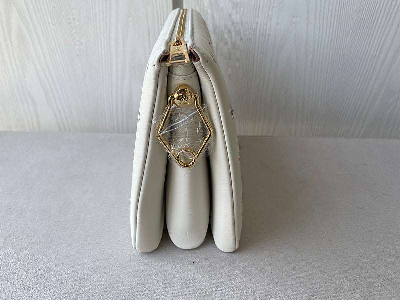 LOV2 Bags - Luxurious Bags  477