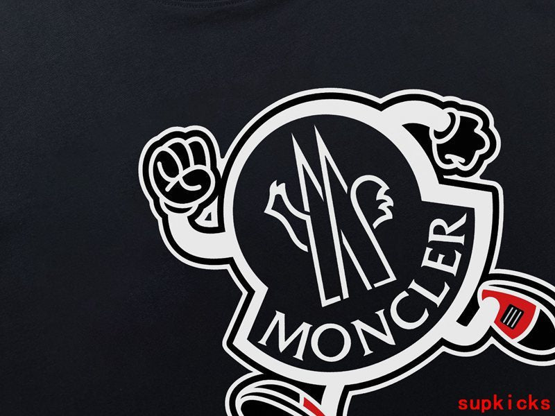 Moncler Luxury Cloth