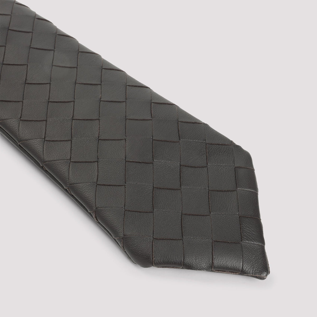 Tie Men