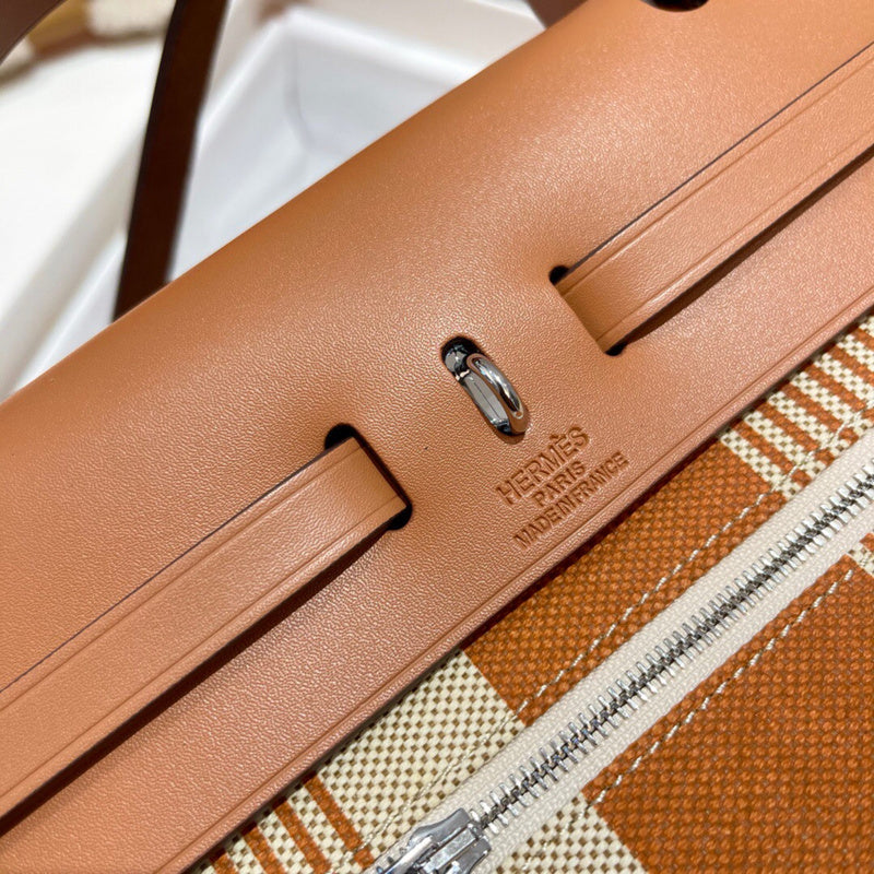 PHA - HMS Bags - 1701