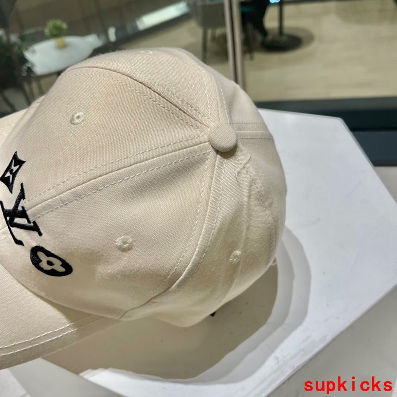 Louis Vuitton Luxury Cap