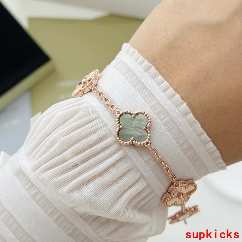 Van Cleef & Arples Jewelry