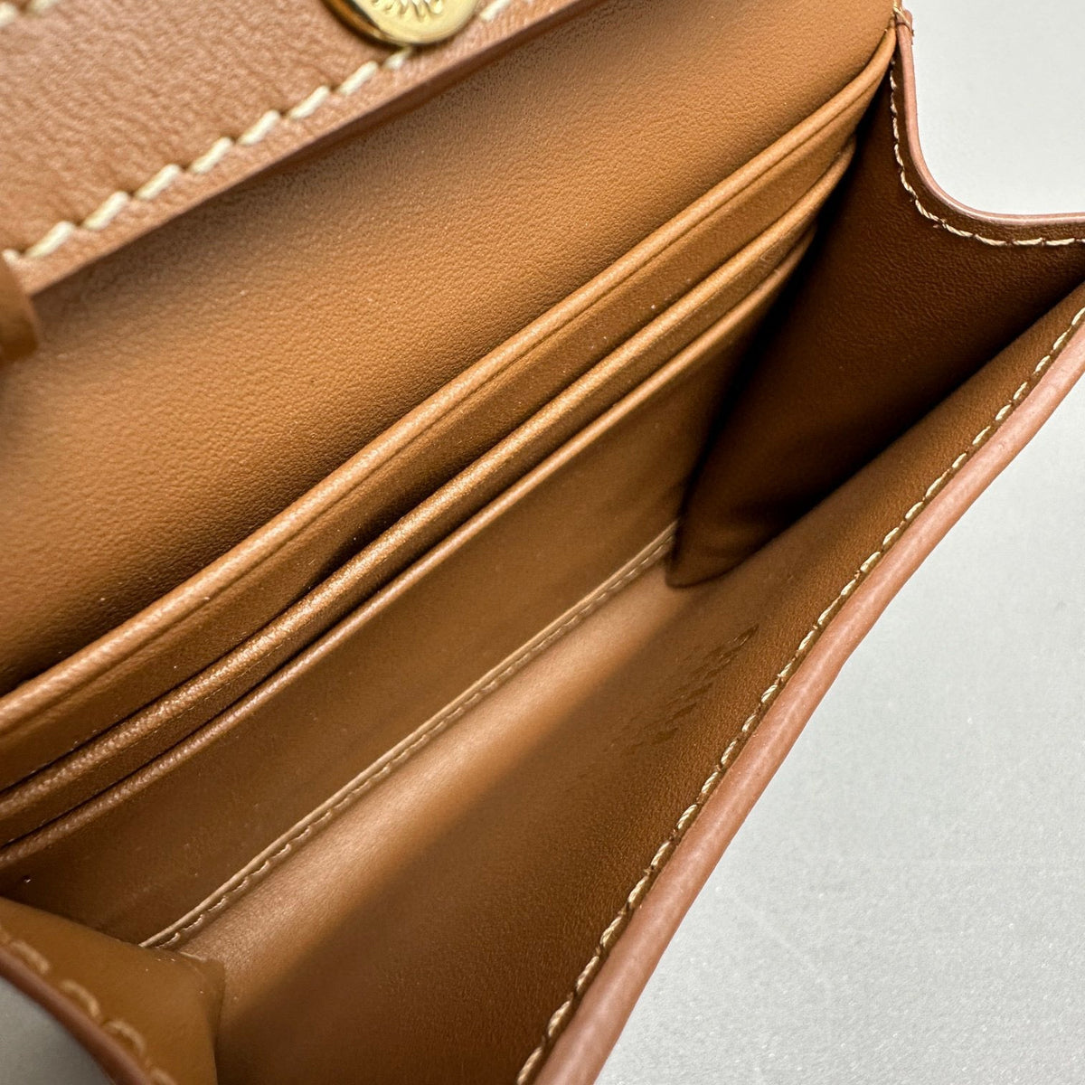 MIU M SHOULDER STRAP WALLET