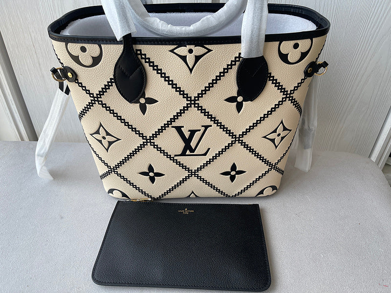 LOV2 Bags - Luxurious Bags  711