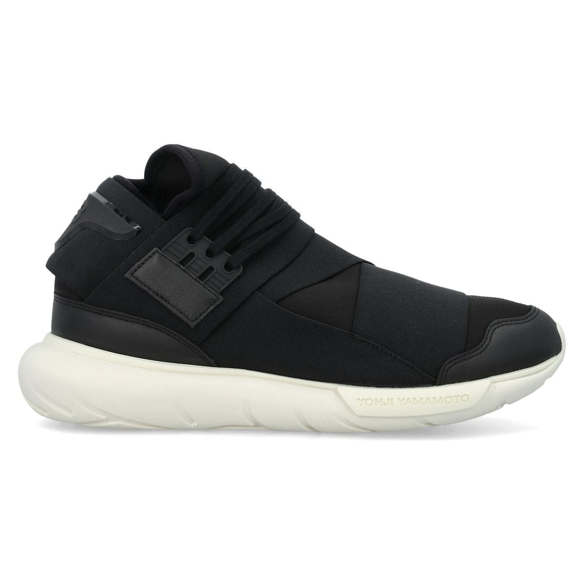 QASA SNEAKERS