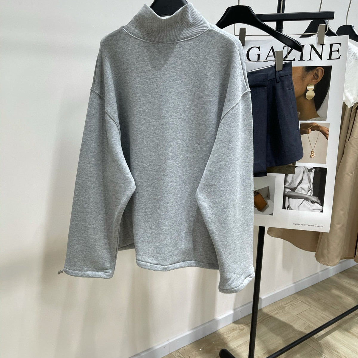 MIU M ZIP SWEATSHIRT